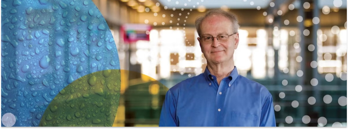 Biofilm sobre membrana: clave para agua más limpia Investigador del MBfR en laboratorio de tratamiento de aguas